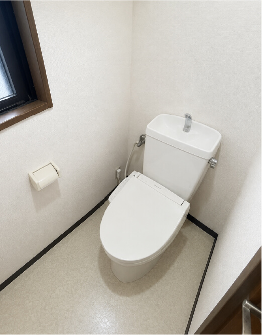 トイレ交換・内装工事 Before